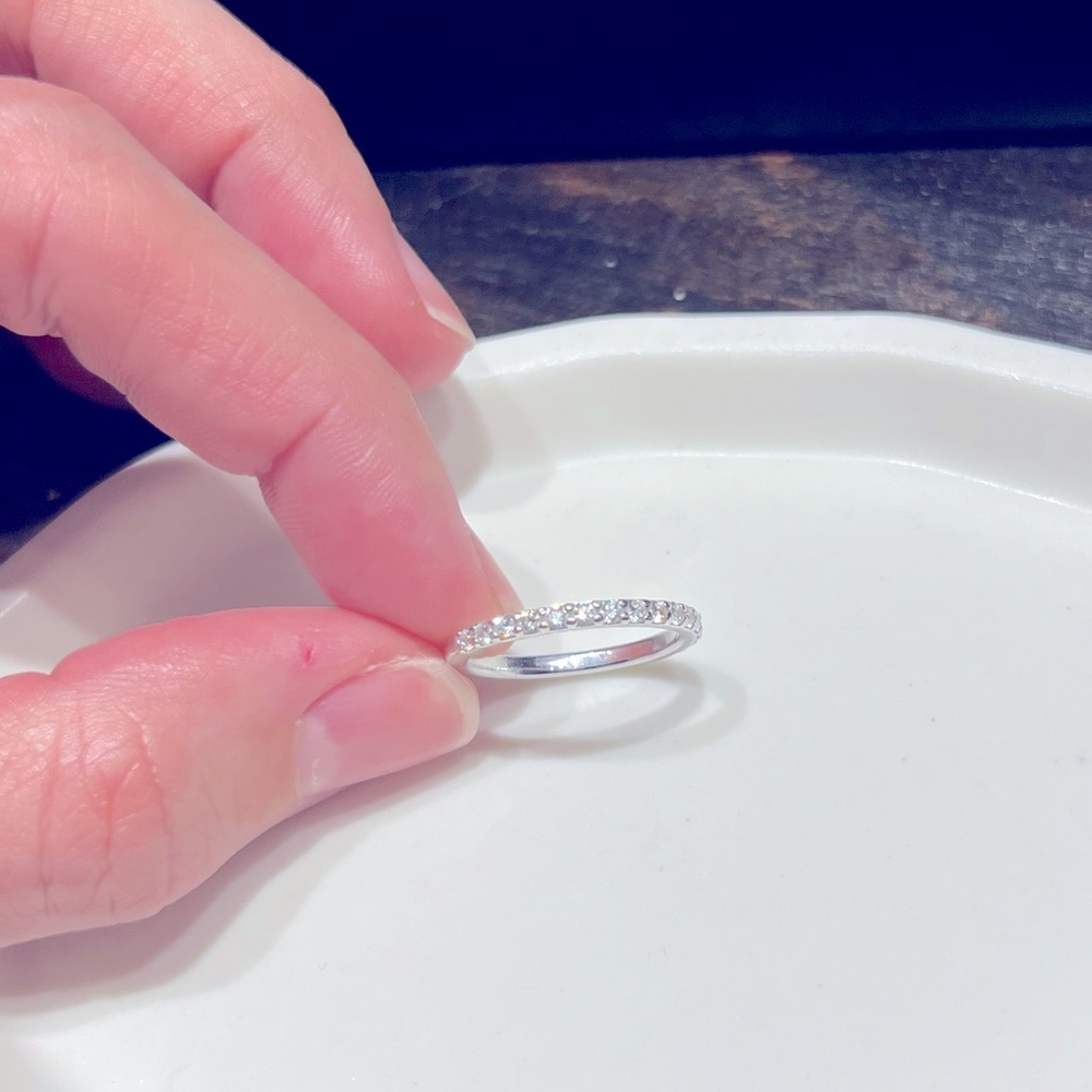 14K Diamond band